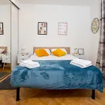 #34 2P Raimbaldi Central 2Balconies / Ac & Wifi